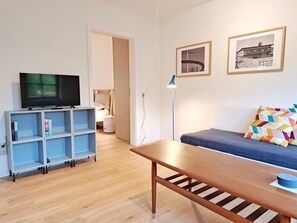 Fernseher, Stereoanlage