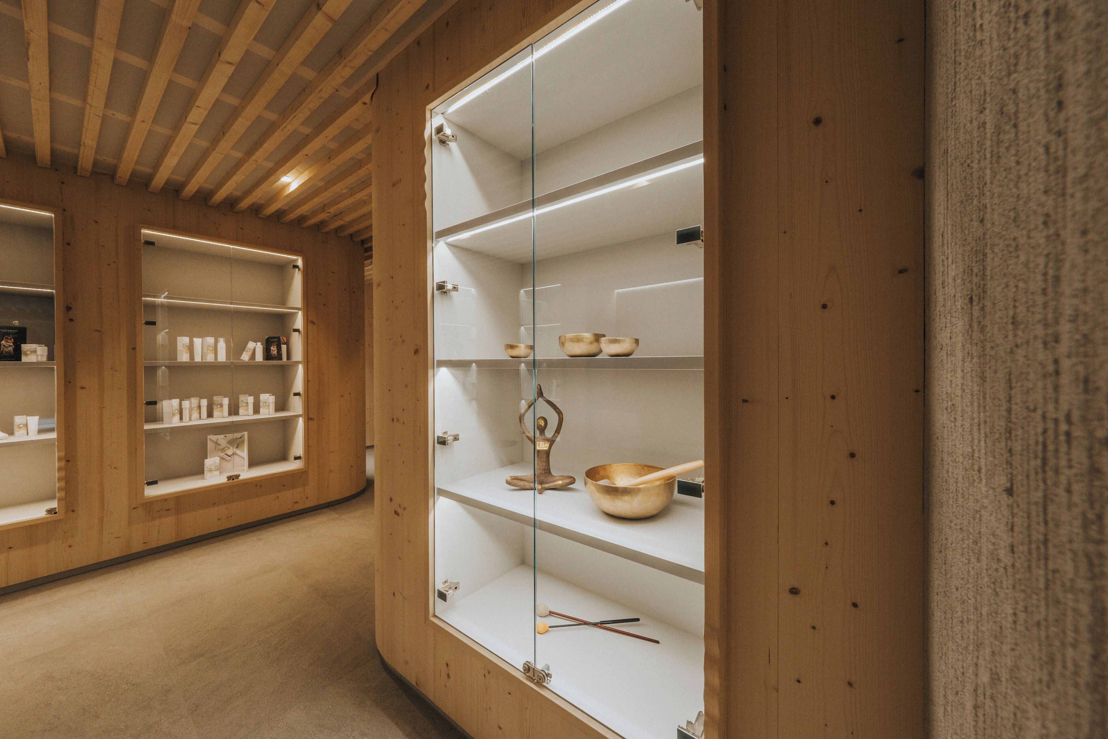 Kuumakivihierontaa, raskausajan hierontaa, 3 hoitohuonetta