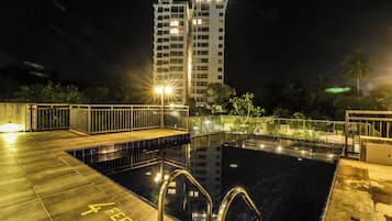 Udendørs pool