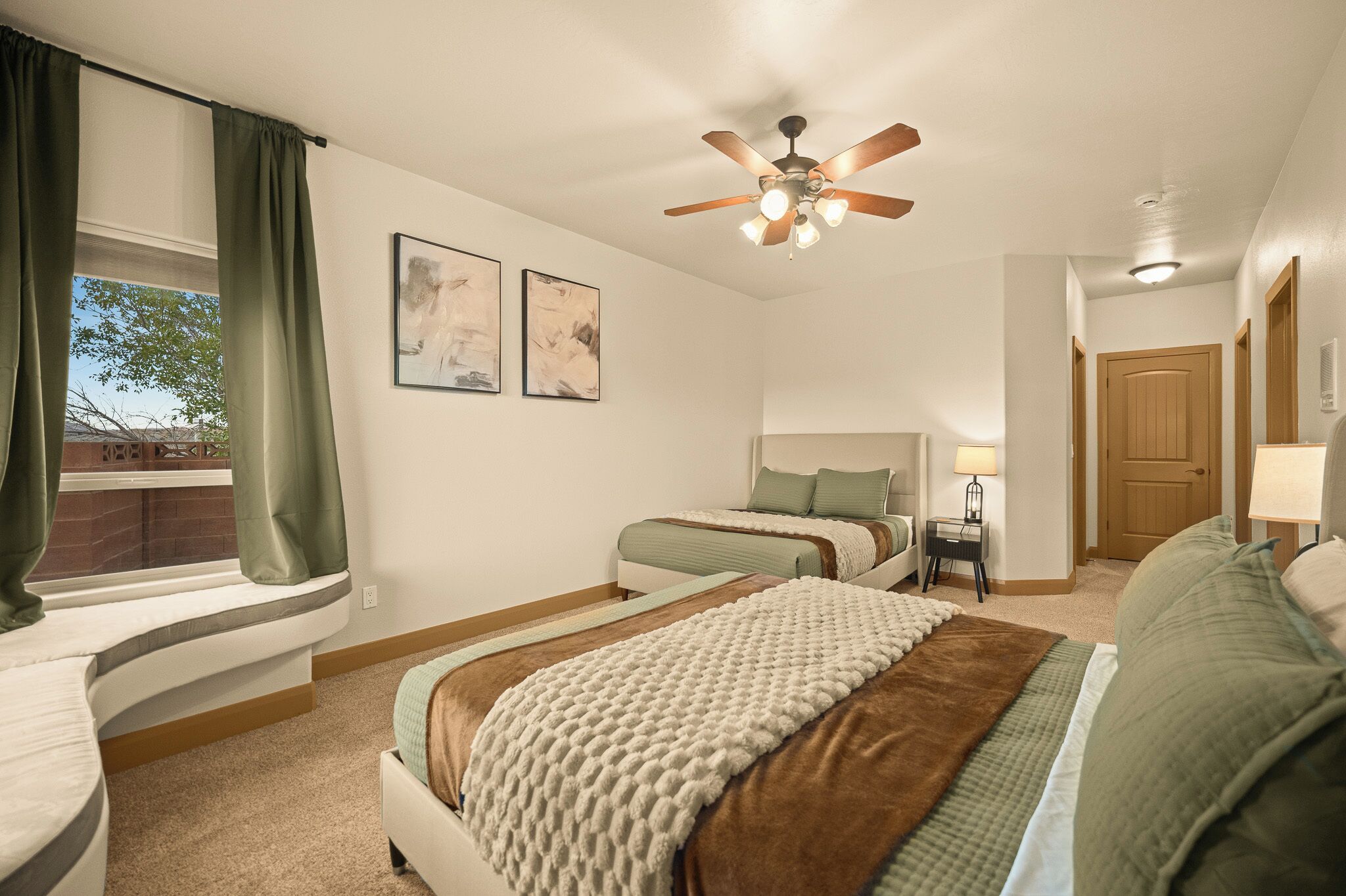 8 bedrooms, iron/ironing board, free WiFi, bed sheets