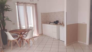 Chambre Familiale | Coin séjour