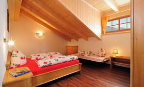 2 bedrooms, WiFi, bed sheets