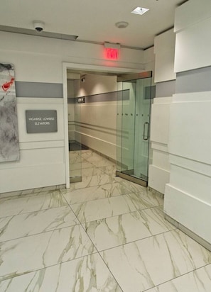 Interior - 1BR Condo w/ Balcony/Pool/Gym (Toronto)