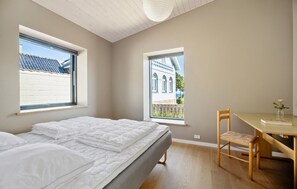 4 habitaciones, cuna de viaje y wifi gratis 