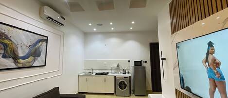 المنشأة من الداخل