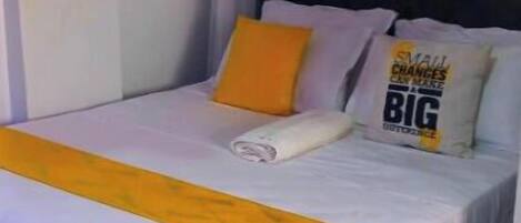 1 Schlafzimmer, Schreibtisch, Bügeleisen/Bügelbrett, WLAN