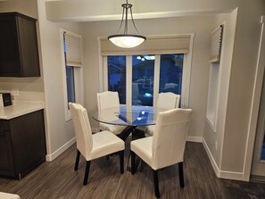 Dining - Comfy 3-bedroom house in Harbour Landing, Regina. (Regina)