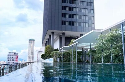 Seaview Mona 2 Homes @ Tropicana 218 Macalister @ Georgetown, Penang