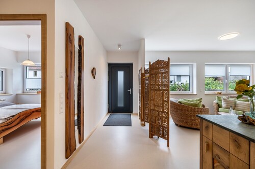 Ferienwohnung 'Alb-Sonne' mit Privatterrasse, Gemeinschaftsgarten und Wi-Fi