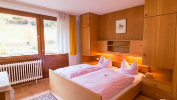 2 dormitorios, wifi gratis, ropa de cama