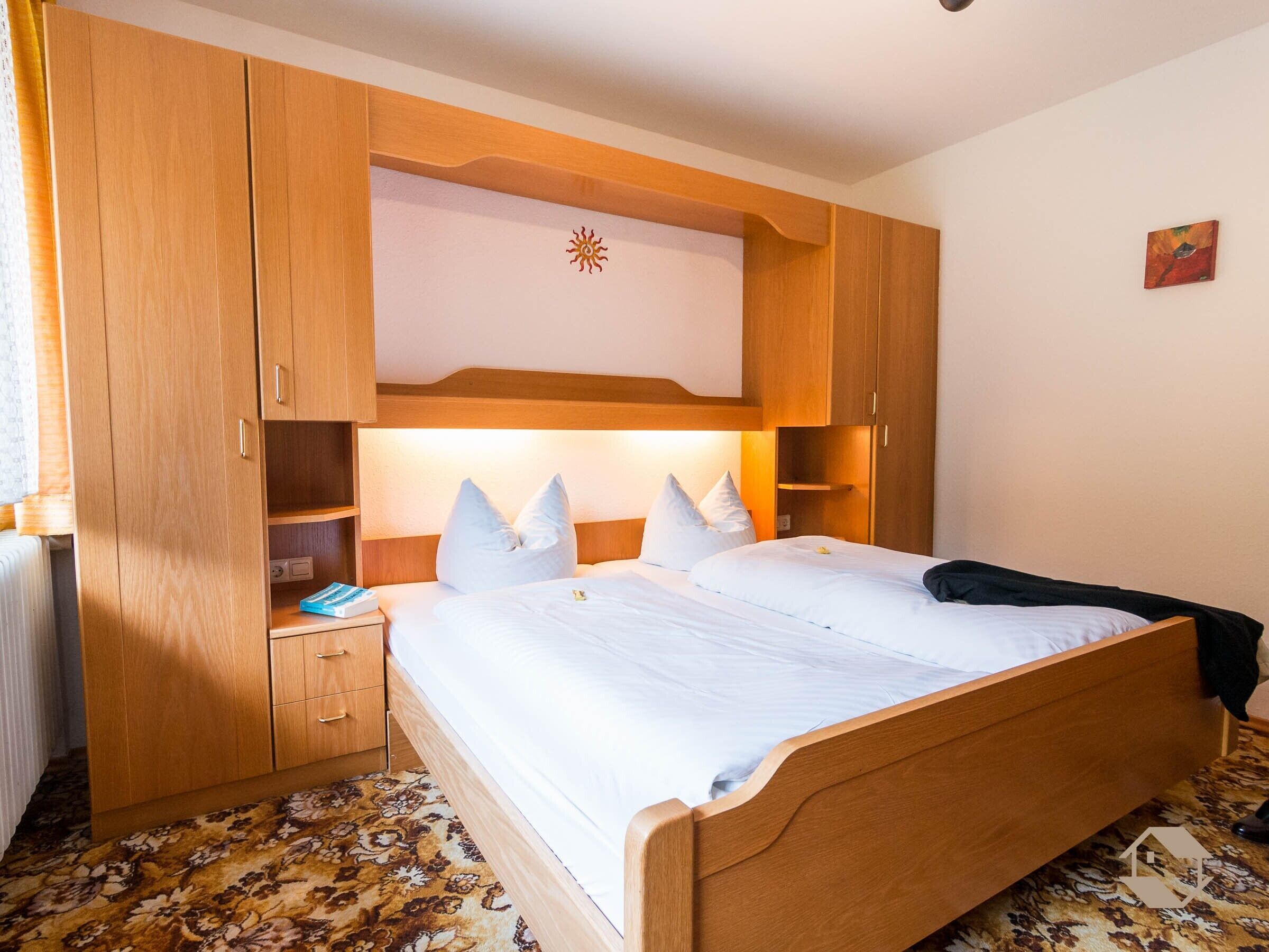 1 bedroom, free WiFi, bed sheets