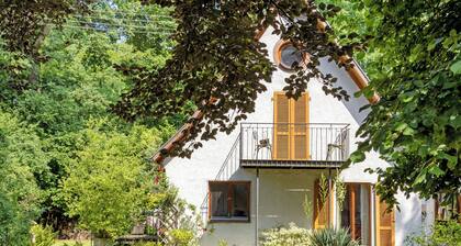 Tiny Home 'House' with Private Terrace, Shared Garden and Wi-Fi