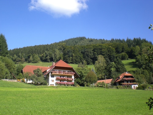 Ferienwohnung 'Fuchsbau' mit Bergblick, Balkon und Wi-Fi