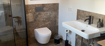Holiday Home 'Klitzeklein' with Private Garden