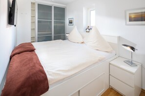 1 bedroom, free WiFi, bed sheets - Apartment 'Sommertraum Im 3 Jahreszeiten' with Balcony and Wi-Fi (Norderney)