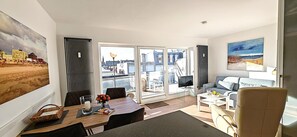TV - Apartment 'Sommertraum Im 3 Jahreszeiten' with Balcony and Wi-Fi (Norderney)