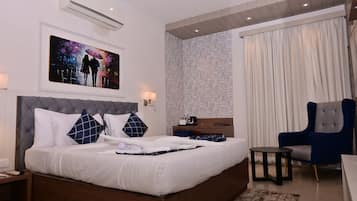 高级房 | 办公桌、笔记本电脑工作区、免费 WiFi