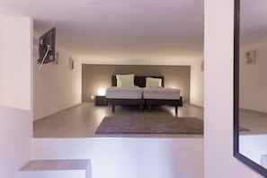 6 quartos, ferros/tábuas de passar roupa, Wi-Fi de cortesia