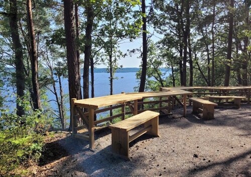 Modern and Relaxing Guesthouse Near Lake and Nature – 20 min from Landvetter