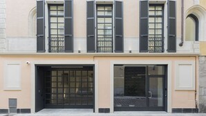 Unclassified image, 4 of 33, button - Apartment in Como with 2 bedrooms sleeps 4 (Como)