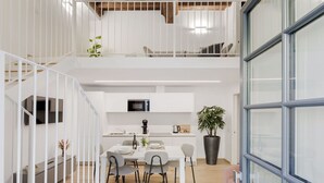 Unclassified image, 5 of 33, button - Apartment in Como with 2 bedrooms sleeps 4 (Como)