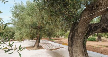 Charming 2-bedroom cottage in enchanting Puglia with AC, WiFi