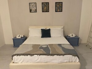 Monolocale Classic, balcone | Area soggiorno