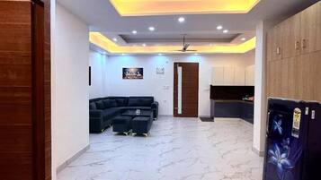 House, 2 Bedrooms, Accessible, Smoking | Living area