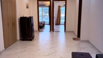 House, 2 Bedrooms, Accessible, Smoking | Interior