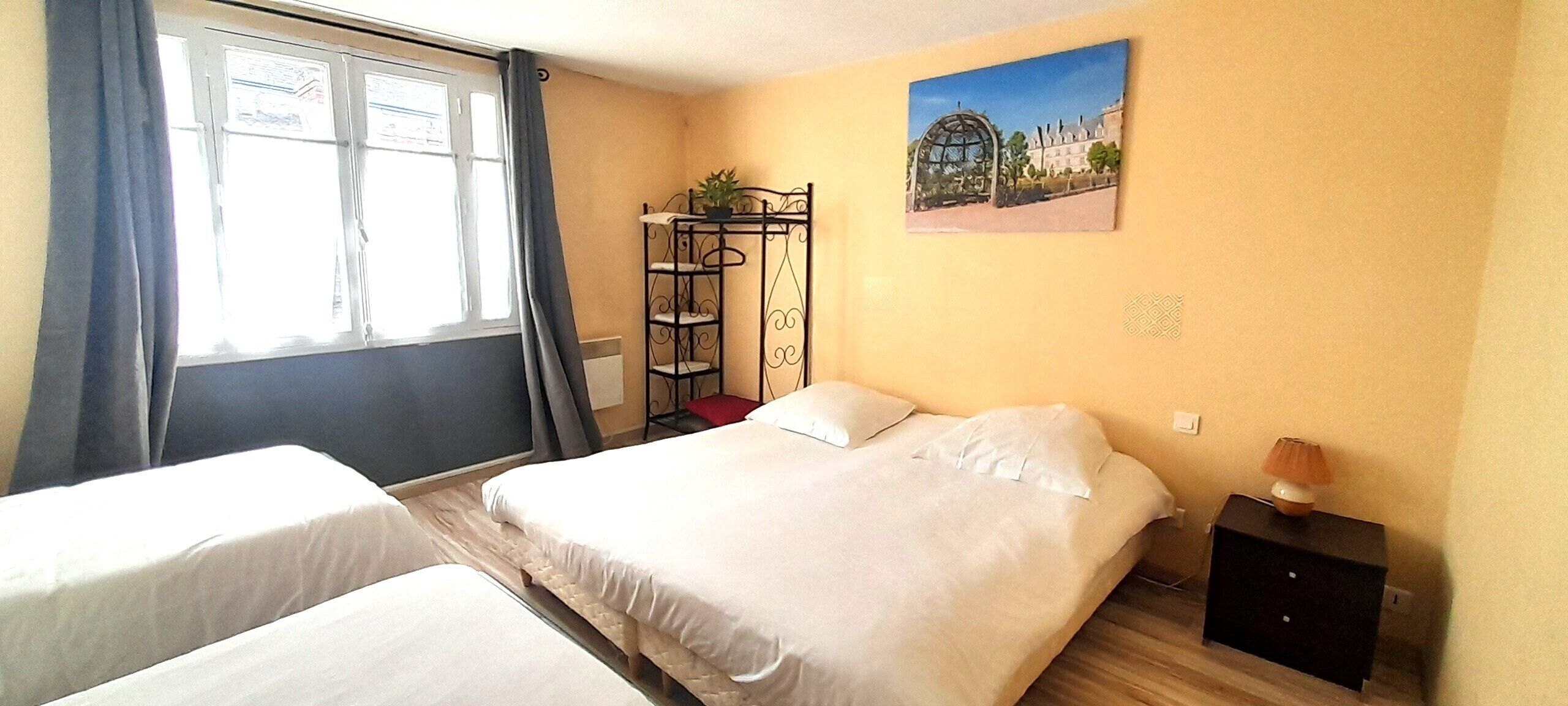 4 bedrooms, WiFi, bed sheets