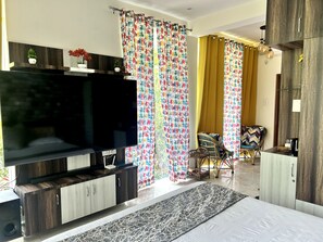 Quarto casal superluxo, vista para a montanha | Wi-Fi de cortesia