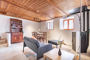 TV - Panoramic Chalet Indemini (Gambarogno)