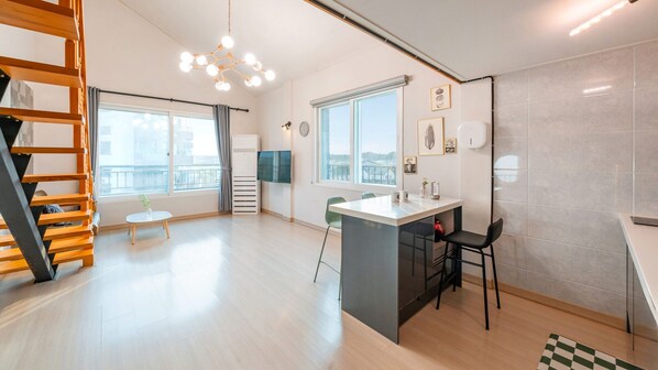 1 bedroom, free WiFi - Gangneung Comma Pension (Gangneung)