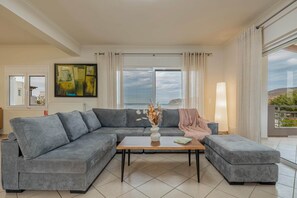 Smart TV, video games, DVD player, books