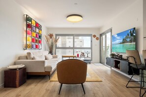 Apartment, Beach View | Living area