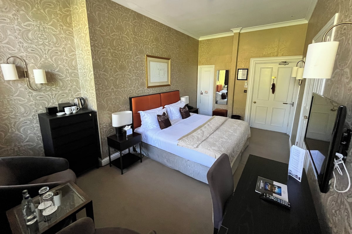 Deluxe Double Room, City View