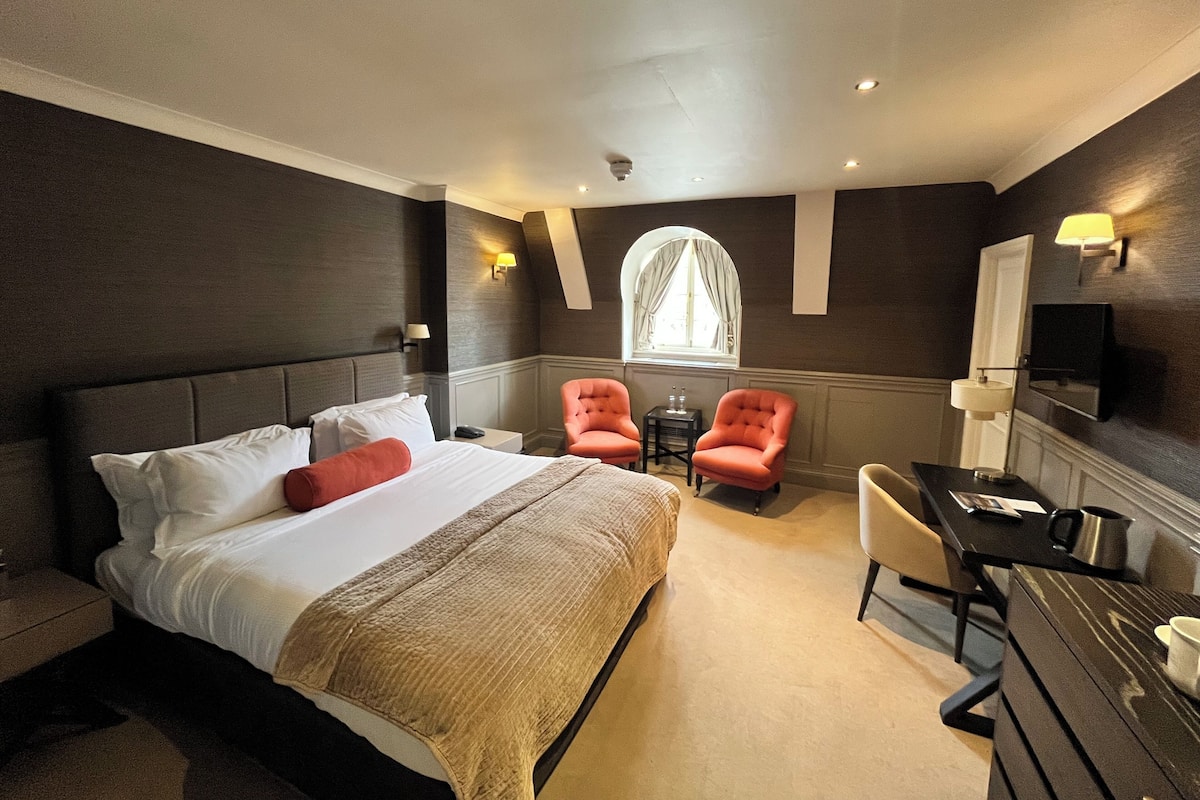 Premier Double Room, City View