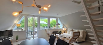 Renovated Finnish hut directly on the dune, approx. 80 m to the Baltic Sea