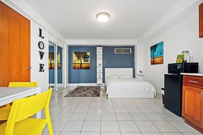 1 Schlafzimmer, Bügeleisen/Bügelbrett, Reisekinderbett, kostenloses WLAN