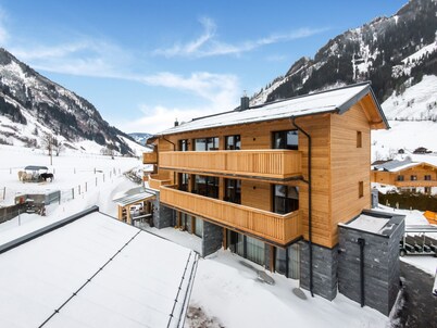 Golden Lodges Rauris Resort Close to the ski Lift