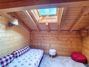 4 bedrooms - Cozy chalet for 9 in La Clusaz with private parking (La Clusaz)