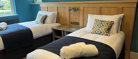 Standard Double or Twin Room | Desk, iron/ironing board, free WiFi