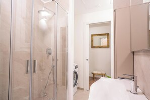 Shower, hair dryer, bidet, towels - Pendulum - 9 (Siena)