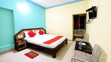 Hypo-allergenic bedding, in-room safe, soundproofing, free WiFi