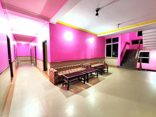 Hotel D2 Inn Wi-Fi Parking Near Beach 