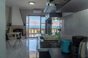 Private kitchen - Ben's Homes Oasis (Nopigia)