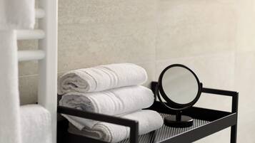 Appartamento Comfort, vista città | Bagno