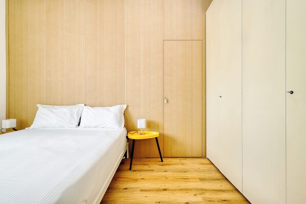 Interior - 1-Bed apartment with balcony near subway (Milan)