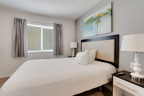 1 bedroom, desk, iron/ironing board, travel crib - Simplicity At the Rim 1311 I Spacious 1 Bed 1 Bth (San Antonio)