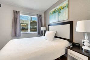 1 bedroom, desk, iron/ironing board, travel cot - Simplicity At the Rim 1407 I Comfy 1 Bed 1 Bath (San Antonio)